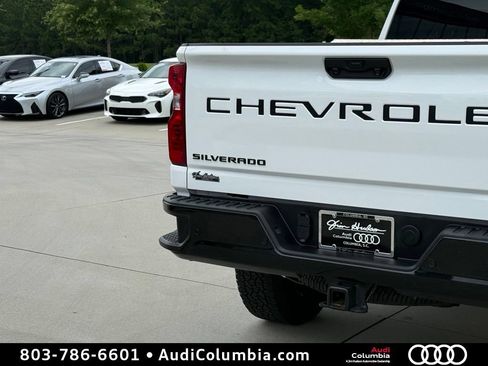 Used 2025 Chevrolet Silverado 2500 Custom w/ Custom Value Package AWD/4WD image 14