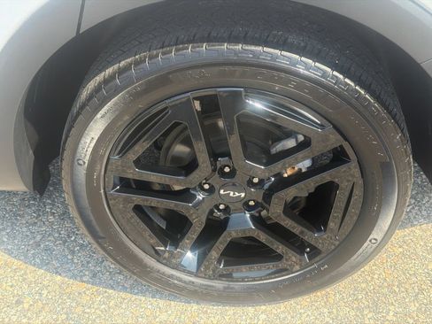 Used 2024 Kia Telluride EX X-Line AWD/4WD image 12