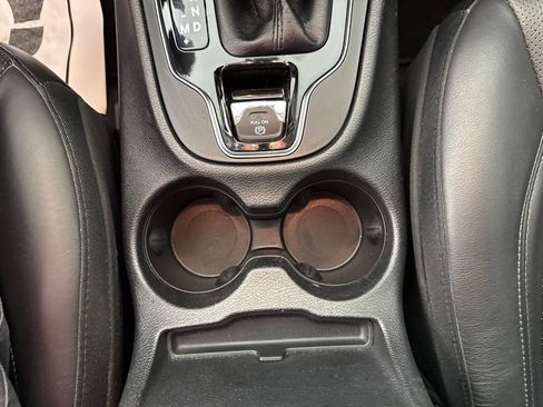 Used 2019 Jeep Cherokee Limited AWD/4WD image 22