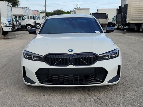Used 2023 BMW 330i Sedan w/ M Sport Package RWD image 8