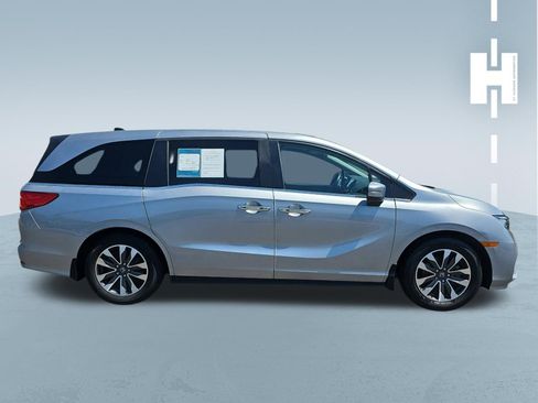 Used 2023 Honda Odyssey EX-L image 3