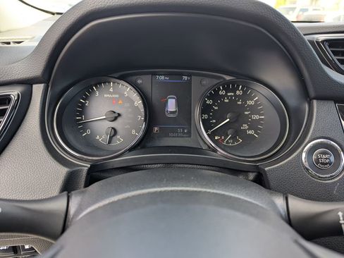 Used 2020 Nissan Rogue SV AWD/4WD image 21