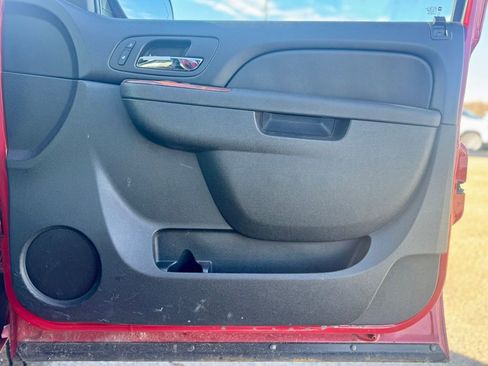 Used 2010 Chevrolet Silverado 1500 LTZ w/ Convenience Package image 13