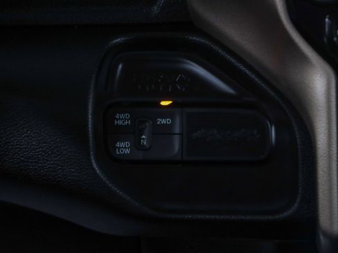 Used 2024 RAM 2500 Laramie w/ Safety Group AWD/4WD image 18