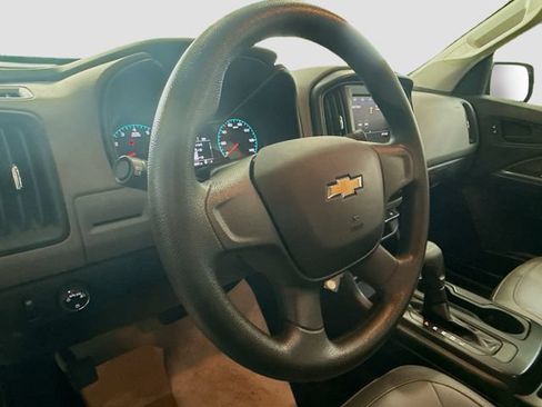 Used 2021 Chevrolet Colorado W/T RWD image 12