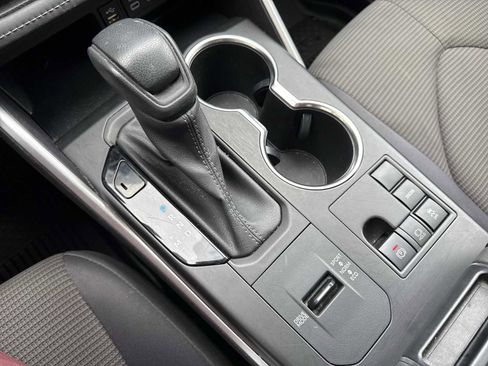 Used 2023 Toyota Highlander L FWD image 20