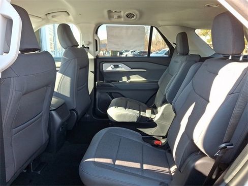 New 2026 Ford Explorer Active image 7