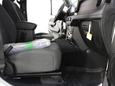 New 2026 Jeep Gladiator Rubicon image 19