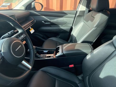 Certified 2025 Hyundai Tucson SEL image 2