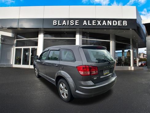 Used 2013 Dodge Journey American Value Package FWD image 4