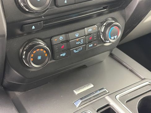 Used 2017 Ford F150 XLT w/ Equipment Group 302A Luxury AWD/4WD image 20