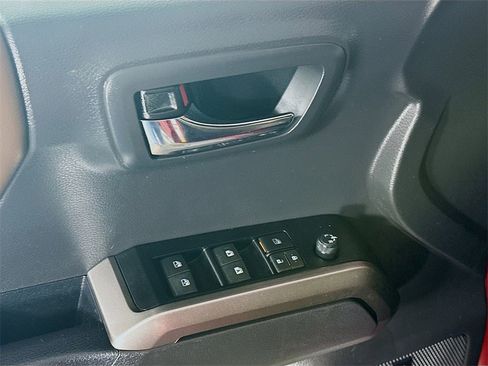 Used 2023 Toyota Tacoma Limited image 24