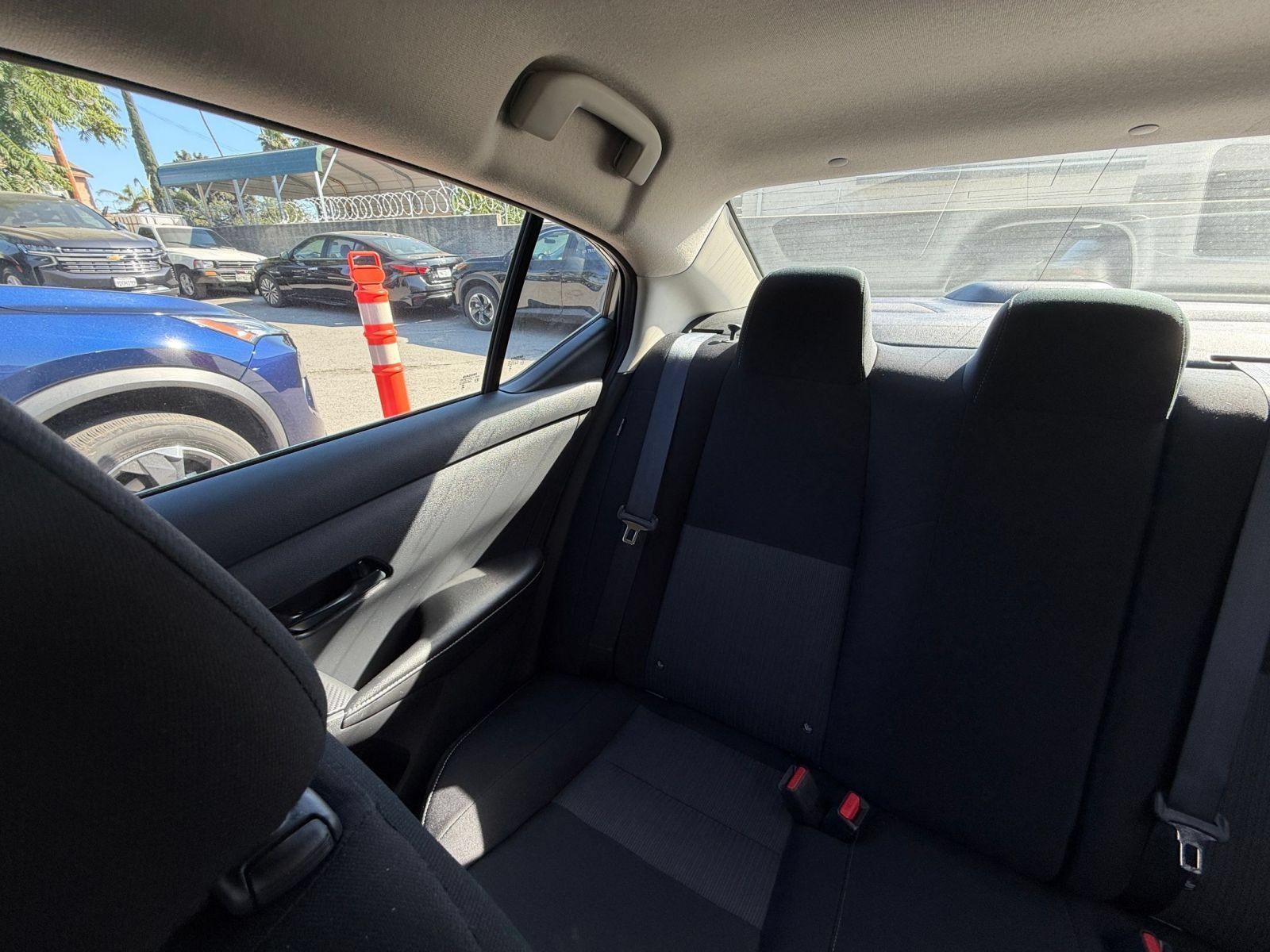 Used 2025 Nissan Sentra SV FWD image 37