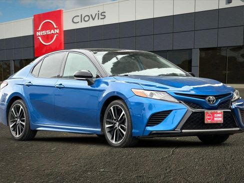 Used 2019 Toyota Camry XSE w/ Navigation Package image 10