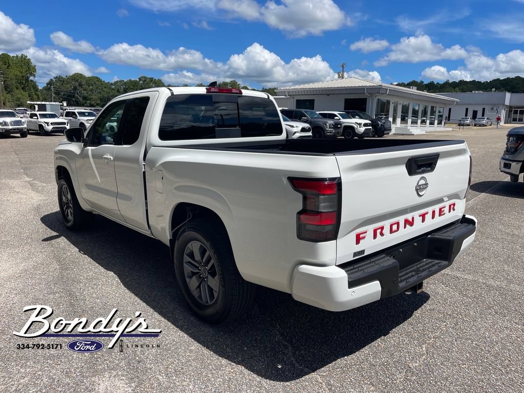 Used 2025 Nissan Frontier SV RWD image 12