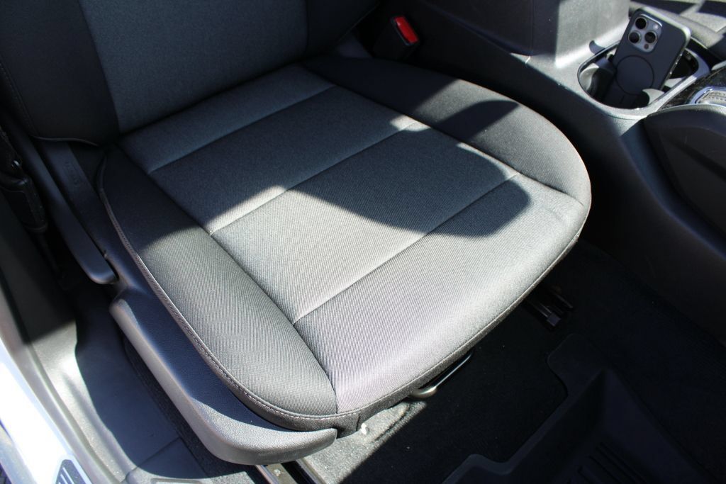 Used 2024 Chevrolet Colorado Trail Boss w/ LPO, Dark Essentials Package AWD/4WD image 12