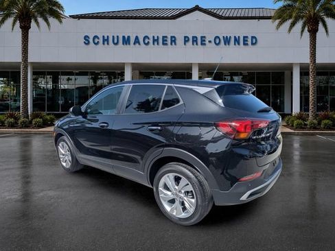 Certified 2025 Buick Encore GX Preferred w/ Advanced Technology Package FWD image 5