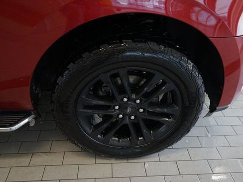 Used 2022 Ford Expedition Max XLT image 7