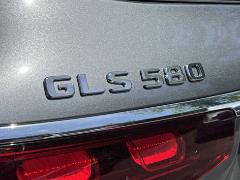 New 2026 Mercedes-Benz GLS 580 4MATIC image 37