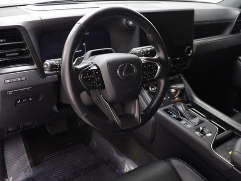 Used 2024 Lexus GX 550 w/ Accessory Package (Z1) image 6