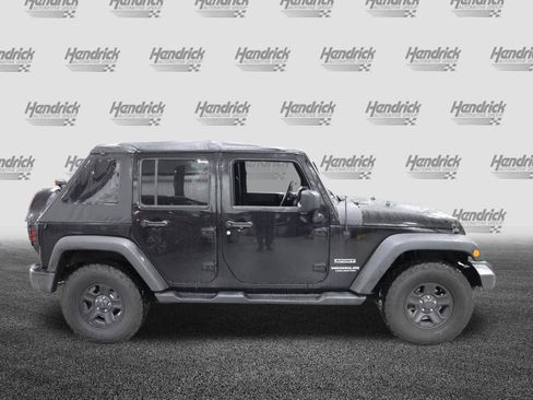 Used 2017 Jeep Wrangler Unlimited Sport w/ Connectivity Group image 10