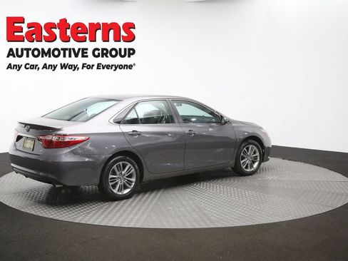 Used 2016 Toyota Camry SE FWD image 41