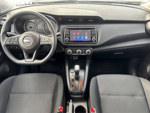 Used 2024 Nissan Kicks S image 12