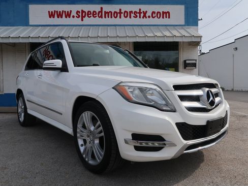 Used 2015 Mercedes-Benz GLK 250 BlueTEC 4MATIC image 6