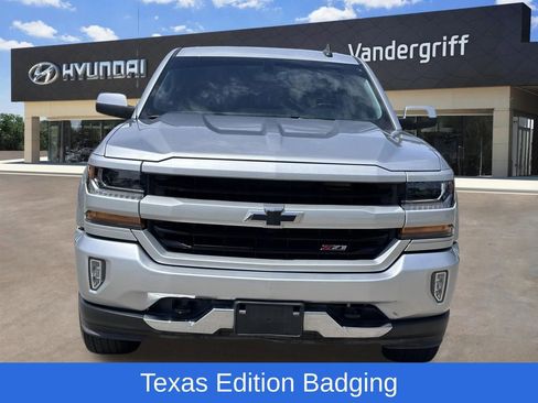 Used 2018 Chevrolet Silverado 1500 LT w/ Texas Edition AWD/4WD image 7