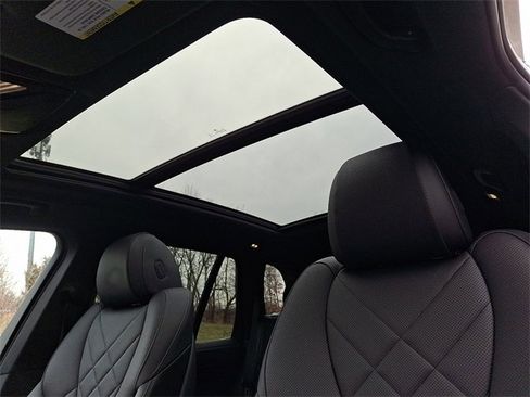 Used 2024 BMW X5 xDrive40i w/ Parking Assistance Package image 14