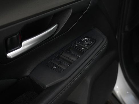 Used 2024 Toyota Grand Highlander XLE image 19