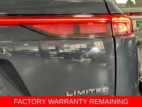 Used 2025 Toyota Crown Signia image 11