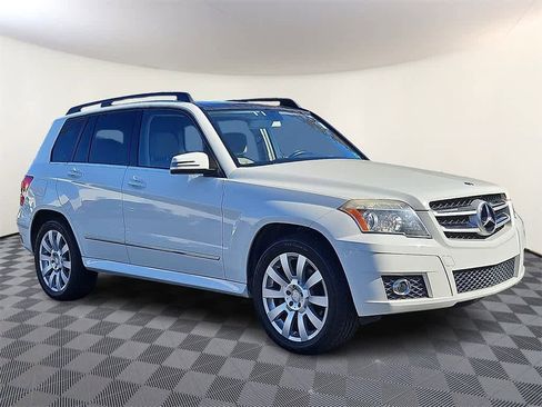 Used 2011 Mercedes-Benz GLK 350 2WD image 3