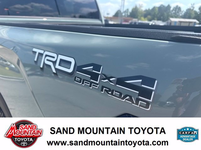 Used 2025 Toyota Tundra SR5 w/ TRD Off-Road Package AWD/4WD image 10