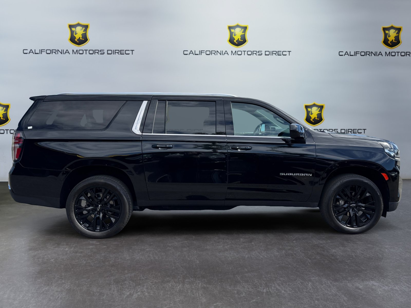 Used 2024 Chevrolet Suburban LS w/ Driver Alert Package AWD/4WD image 6