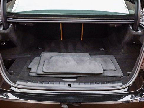 Certified 2023 BMW 530e w/ Convenience Package image 28