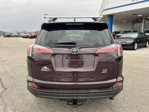 Used 2017 Toyota RAV4 LE image 4