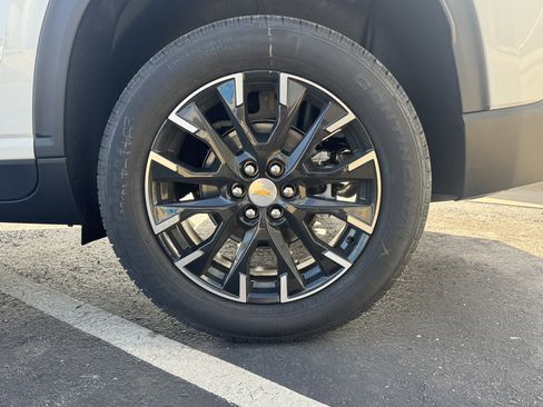New 2026 Chevrolet Traverse LT image 7