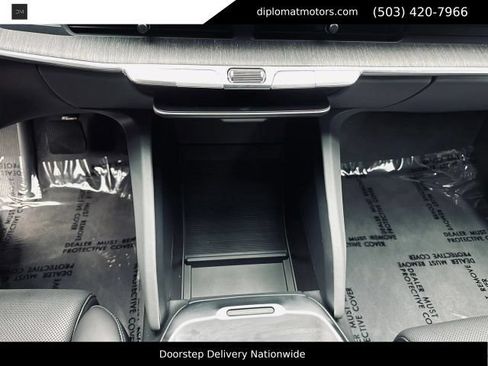 Used 2025 Lucid Air Pure RWD image 35