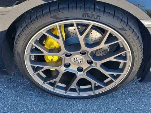 Certified 2021 Porsche 911 Carrera image 13