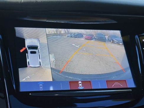 Used 2020 Cadillac Escalade Platinum image 41