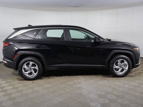 Certified 2024 Hyundai Tucson SE image 13