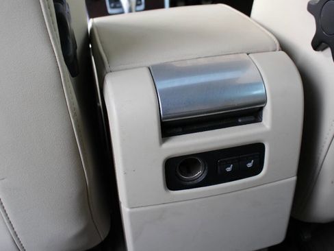 Used 2013 Volvo XC70 3.2 image 20