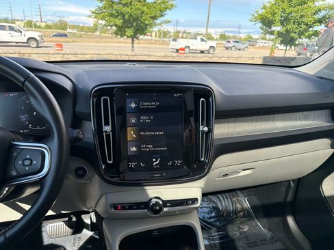 Used 2020 Volvo XC40 T5 Inscription w/ Protection Package Premier AWD/4WD image 18