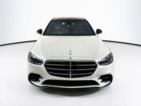 Certified 2022 Mercedes-Benz S 500 4MATIC image 2