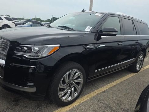 Used 2024 Lincoln Navigator L 4WD image 50