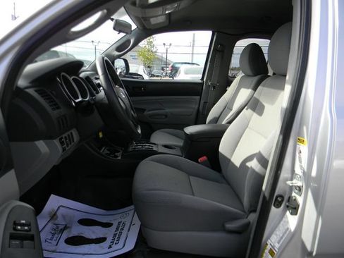 Used 2012 Toyota Tacoma 2WD Access Cab w/ Convenience Pkg image 14