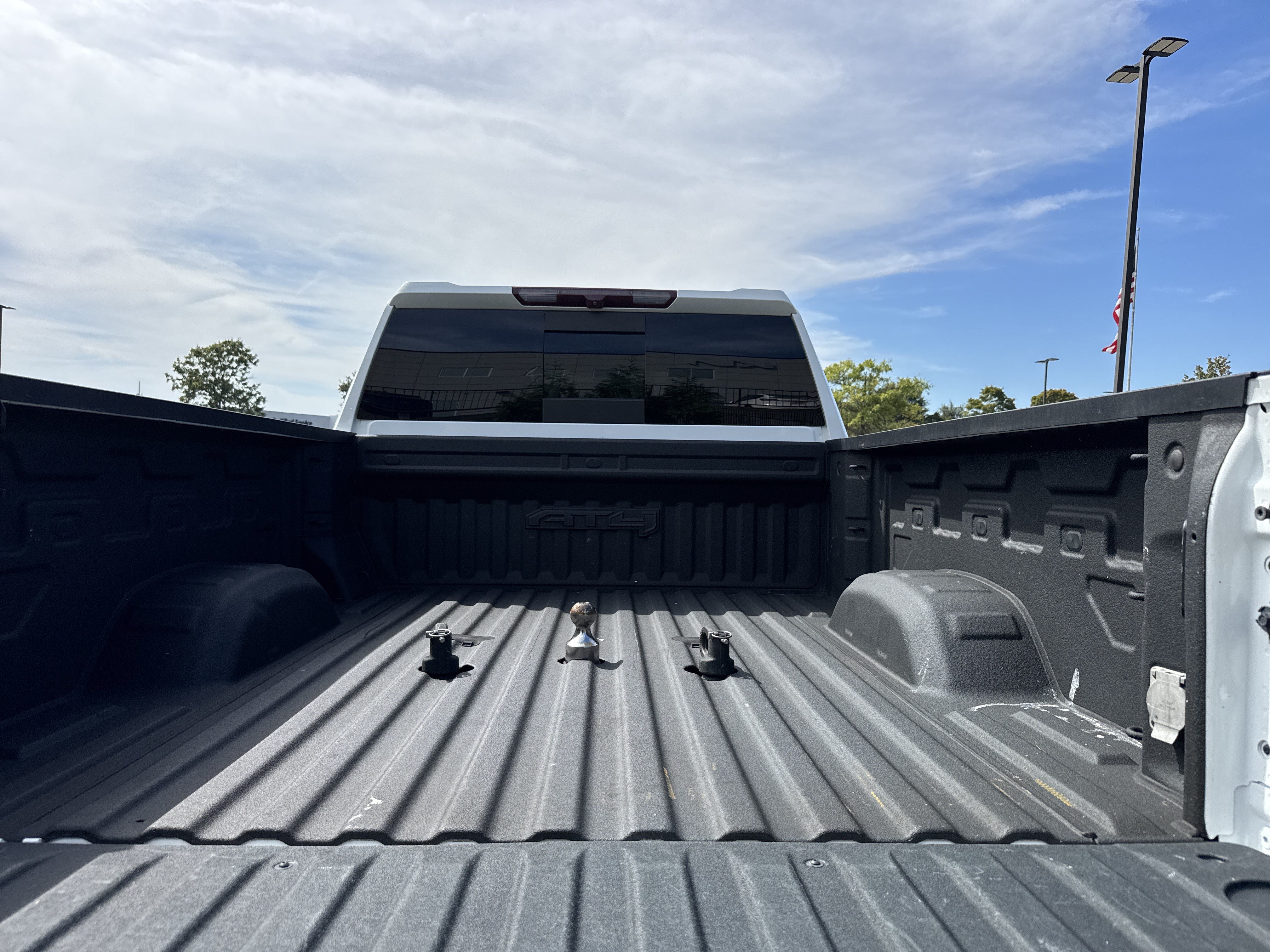 Used 2022 GMC Sierra 3500 AT4 w/ AT4 Preferred Package AWD/4WD image 33