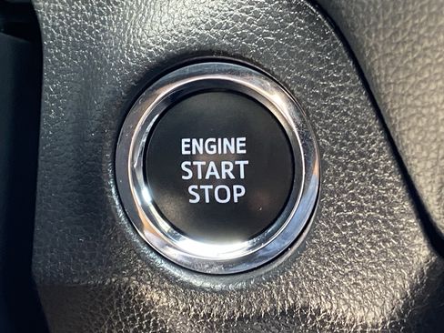 Certified 2025 Toyota RAV4 XLE FWD image 24