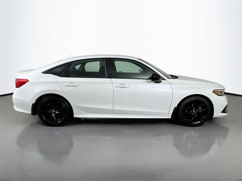 Used 2024 Honda Civic Sport image 7